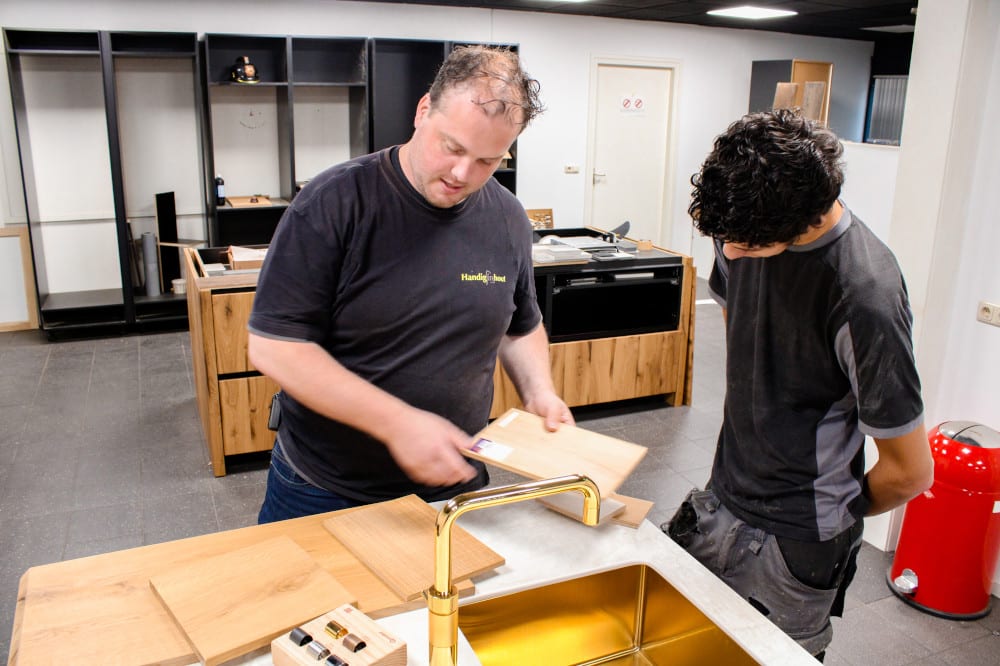 Adviesgesprek meubelmaker Handig in hout